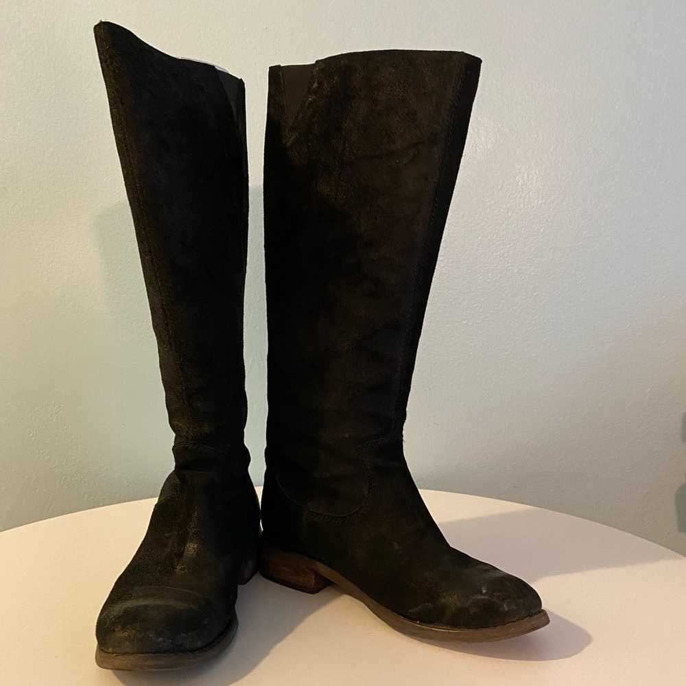 Black suede DV high boots